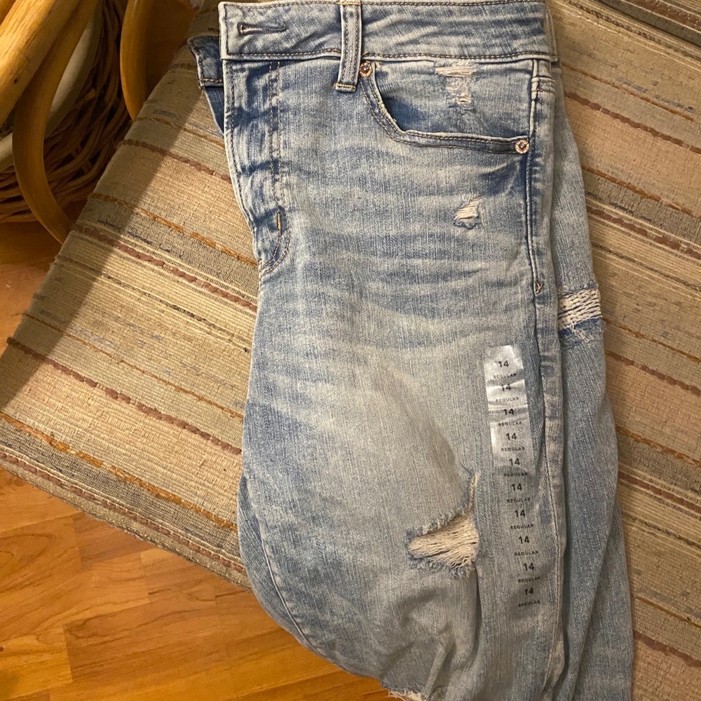 American Eagle Hi-Rise Distressed Jegging Size 14